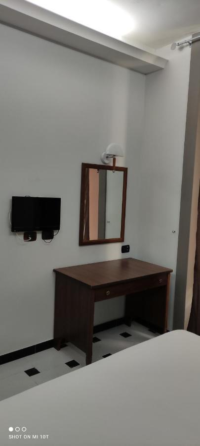 Hotel Luna Rossa Nápoly Kültér fotó