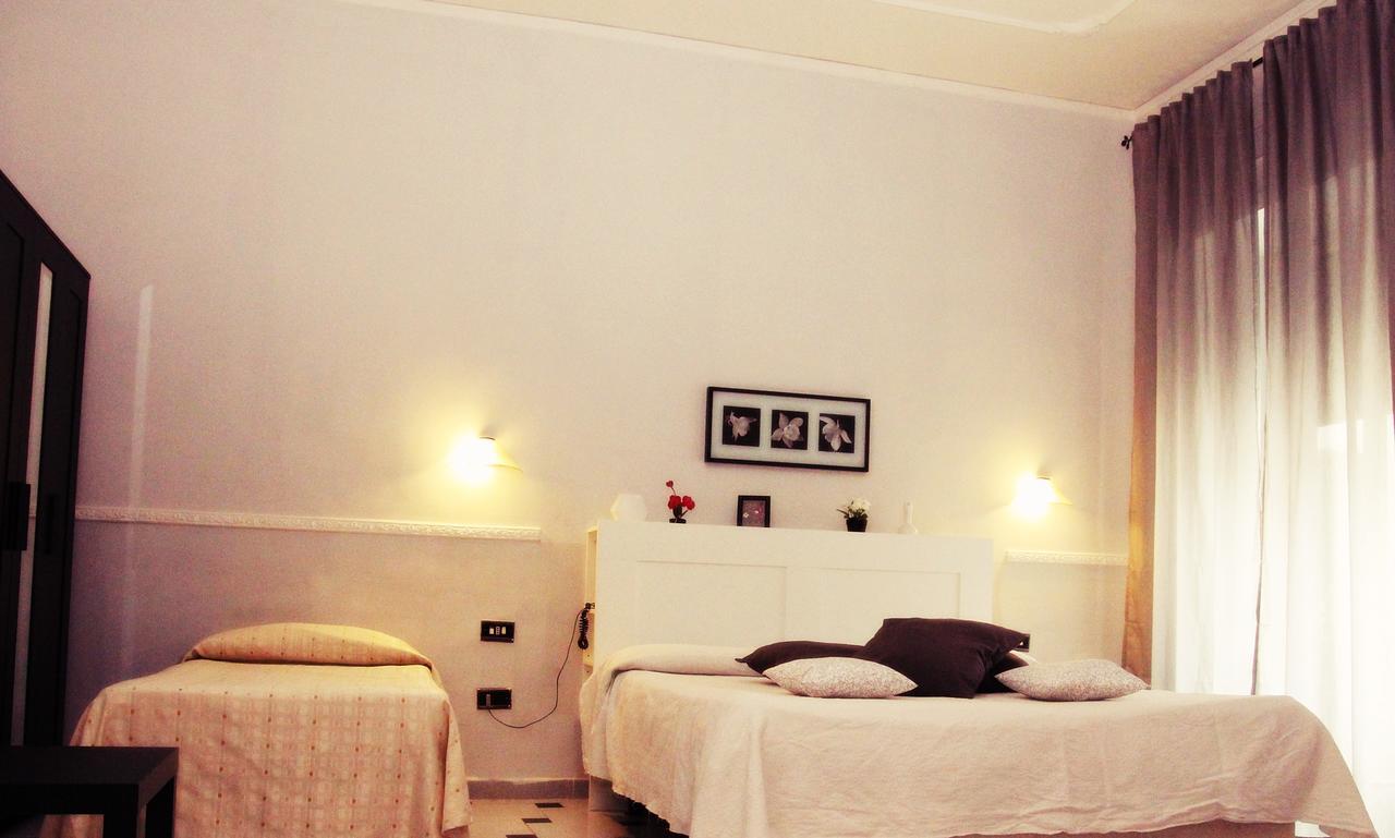 Hotel Luna Rossa Nápoly Kültér fotó