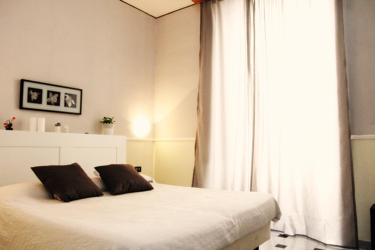 Hotel Luna Rossa Nápoly Kültér fotó