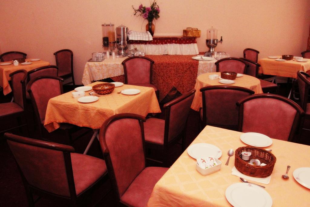 Hotel Luna Rossa Nápoly Kültér fotó