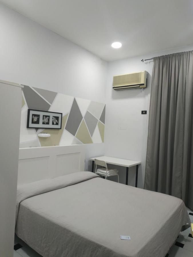 Hotel Luna Rossa Nápoly Kültér fotó