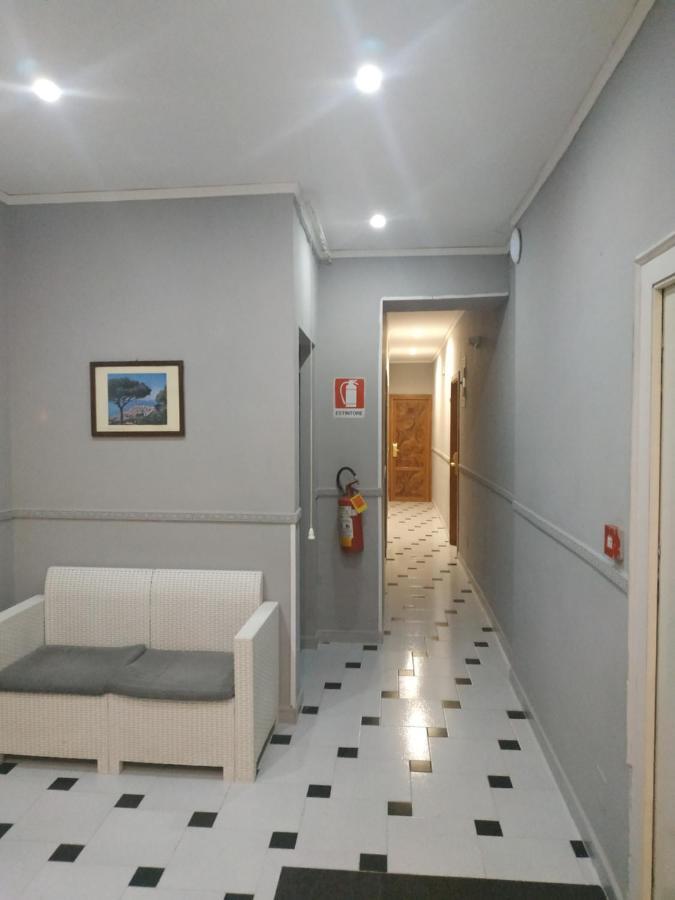 Hotel Luna Rossa Nápoly Kültér fotó